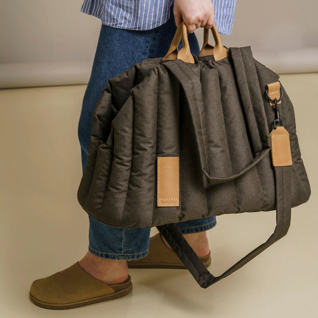 Waterproof Lightweight Pet Carrier Bag Portable Fashion Handbag
